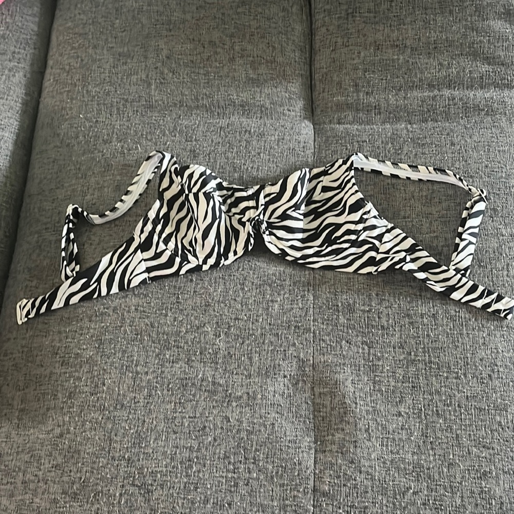 Bathing suit
